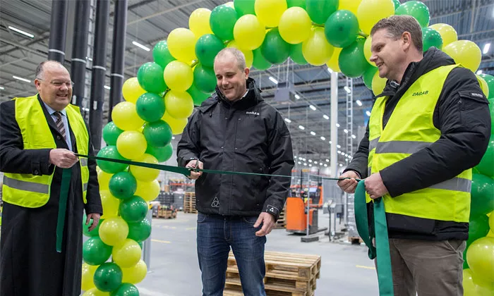 Torkild Strandberg, kommunstyrelsens ordförande i Landskrona, Daniel Månsson, Dagabs kategoriområdeschef och platschef i Landskrona, Nicholas Pettersson, vd på Dagab