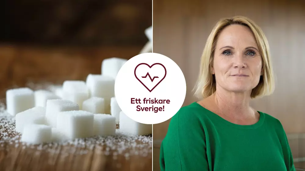 Helena Björck, dietist på Axfood står bredvid sockerbitar
